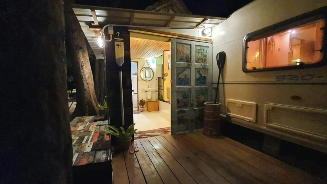 Maliblues Bed & Art Gallery Chumphon Exterior foto