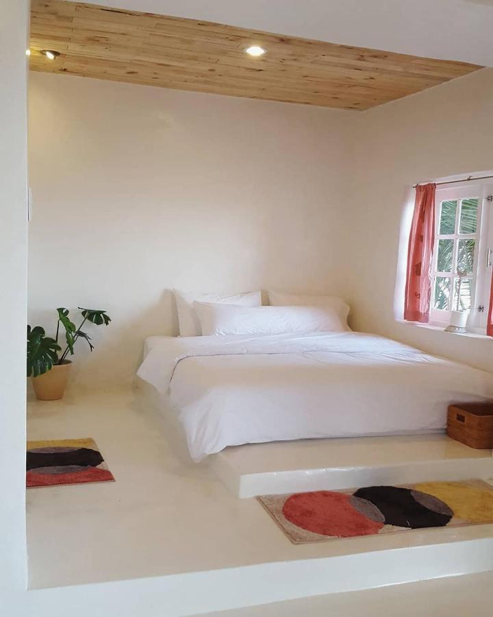 Maliblues Bed & Art Gallery Chumphon Exterior foto