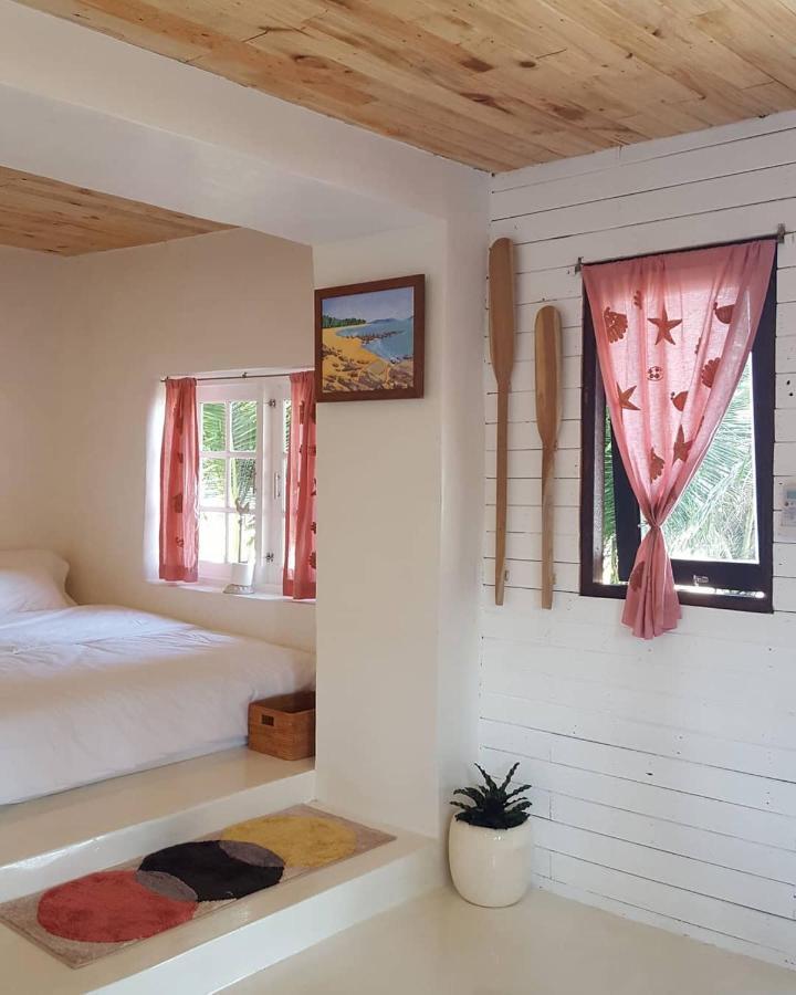 Maliblues Bed & Art Gallery Chumphon Exterior foto