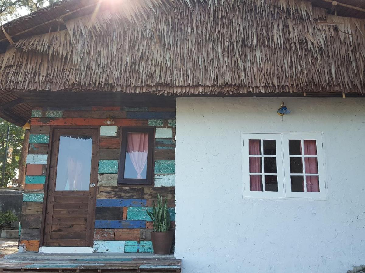 Maliblues Bed & Art Gallery Chumphon Exterior foto
